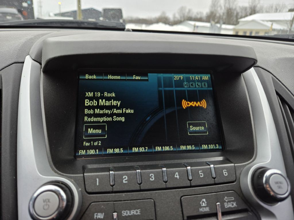 2017 Chevrolet Equinox Image 21