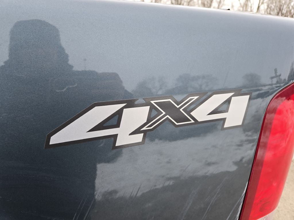 2011 GMC Sierra Image 11