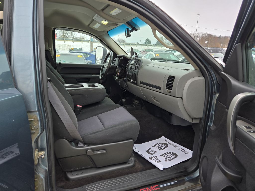 2011 GMC Sierra Image 26