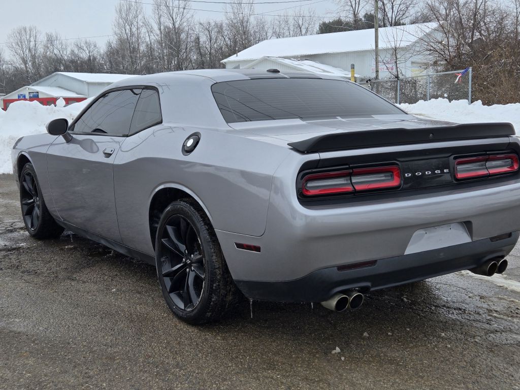 2017 Dodge Challenger Image 7