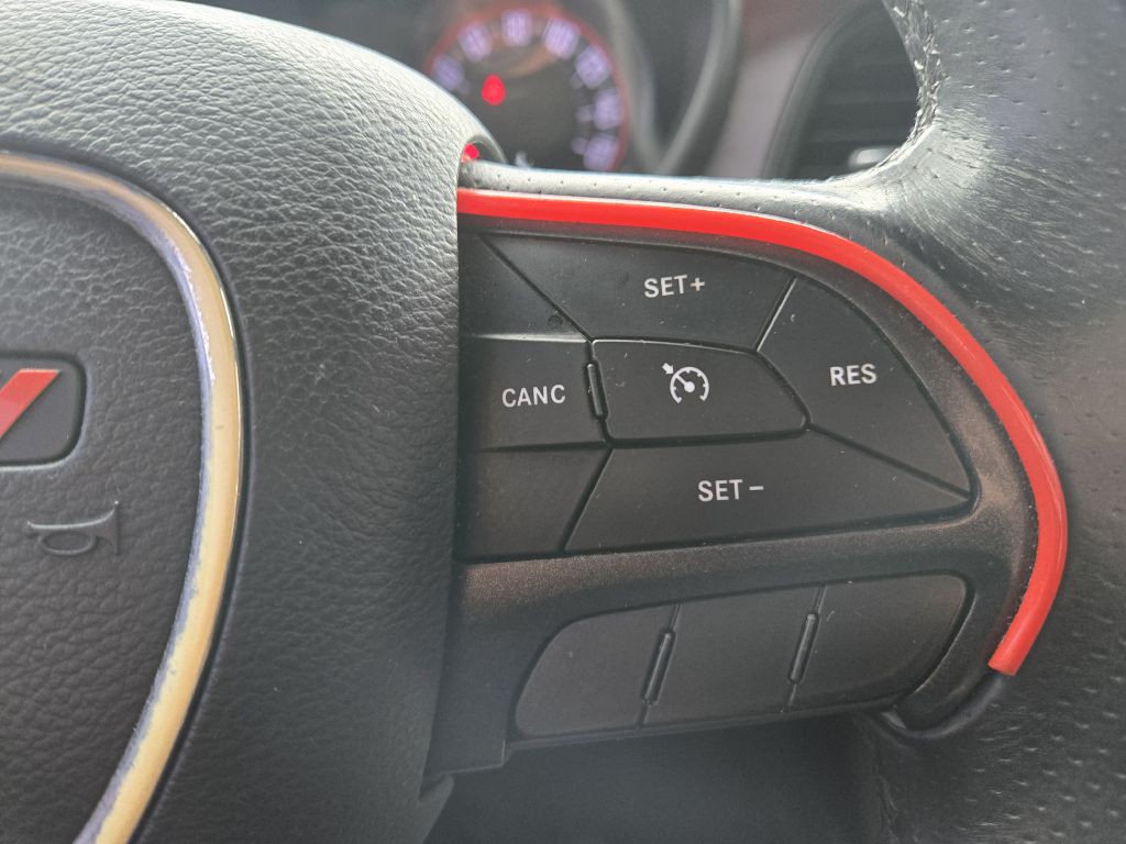 2017 Dodge Challenger Image 12