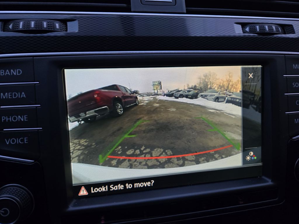 2016 Volkswagen GTI Image 20