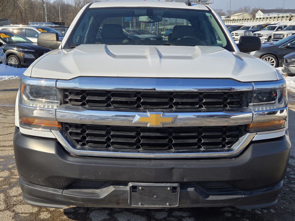 2019 Chevrolet Silverado 1500 Image 2
