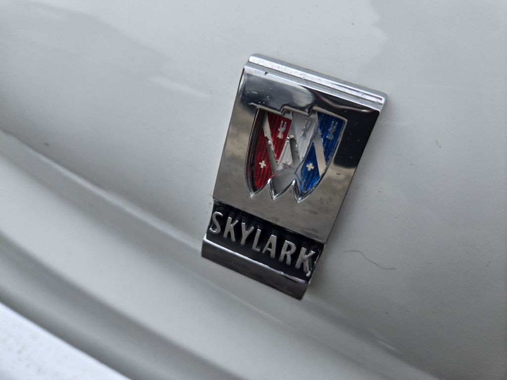 1962 Buick Skylark Image 11