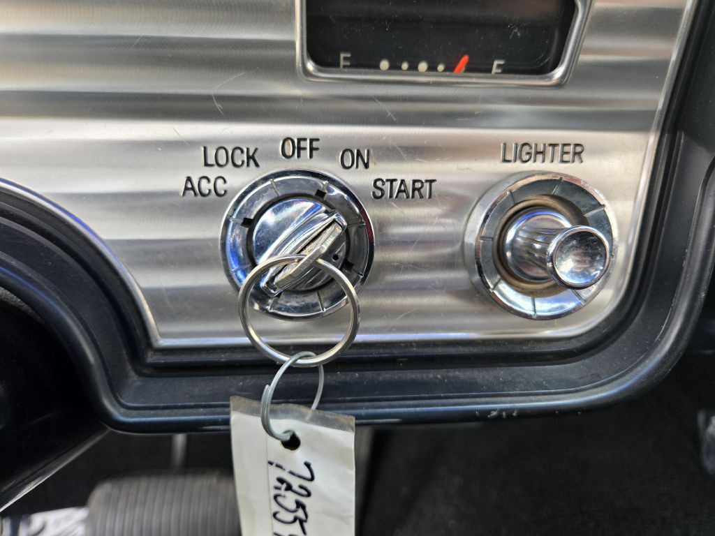 1962 Buick Skylark Image 24