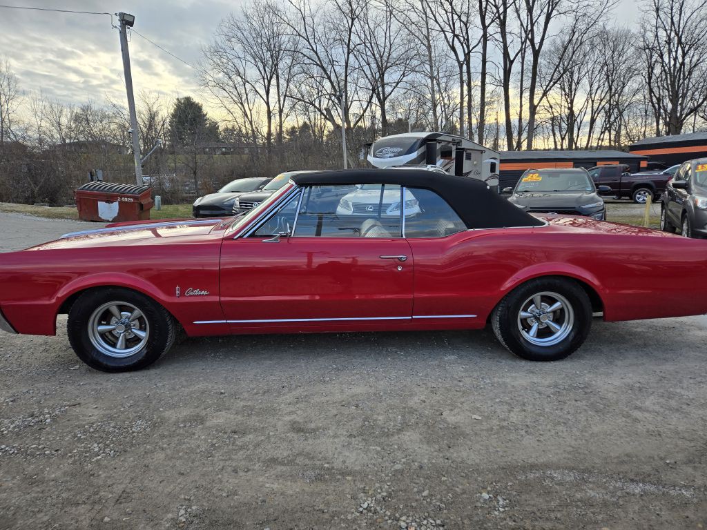 1967 Oldsmobile Cutlass Image 8