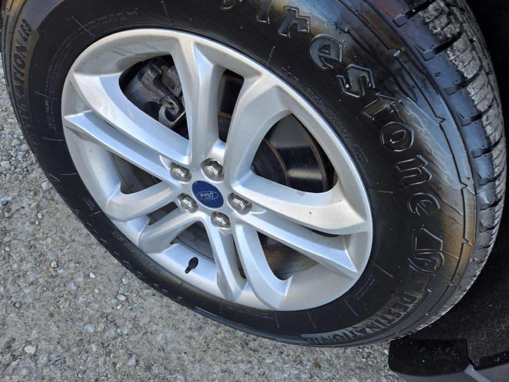 2020 Ford Edge Image 10