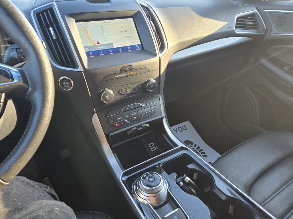 2020 Ford Edge Image 16