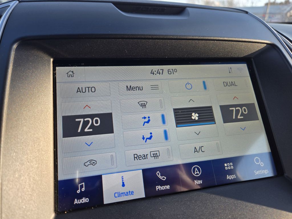 2020 Ford Edge Image 23