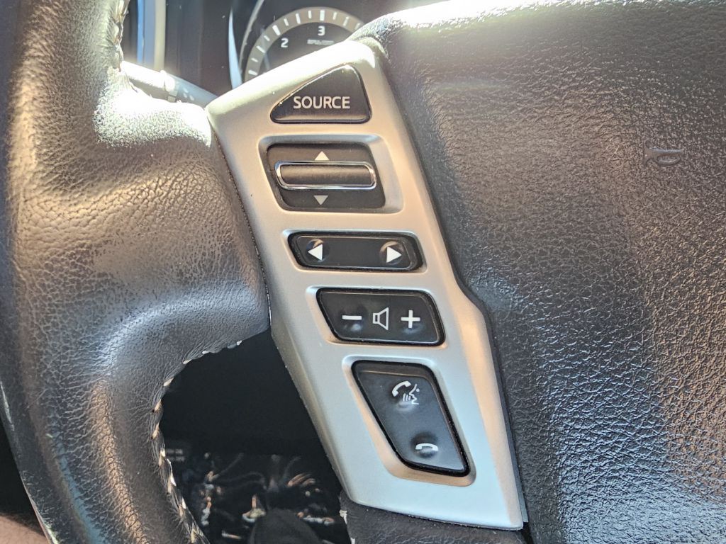 2017 Nissan Titan Image 34
