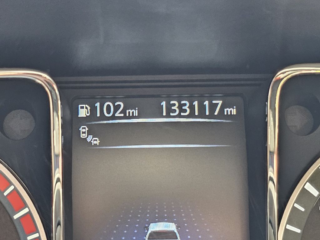 2017 Nissan Titan Image 37