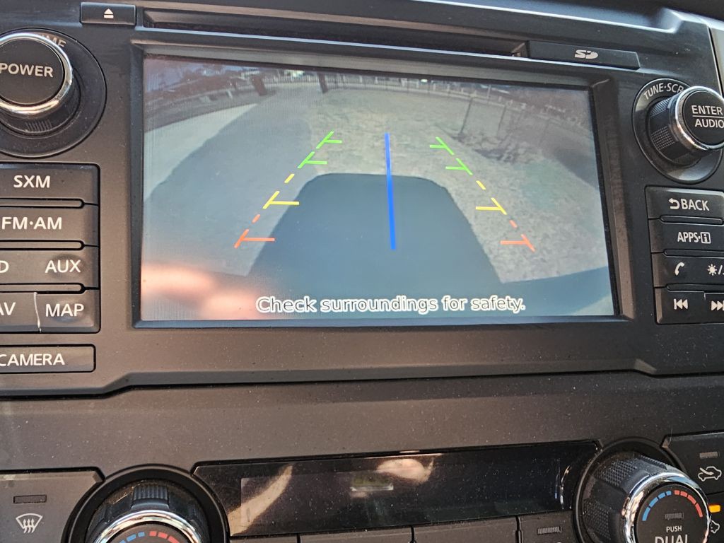 2017 Nissan Titan Image 40