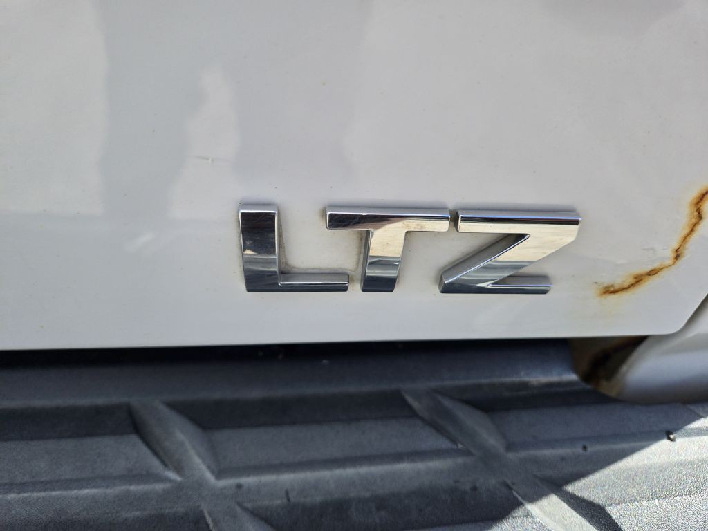 2010 Chevrolet Silverado 1500 Image 12