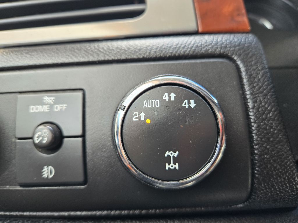 2010 Chevrolet Silverado 1500 Image 21