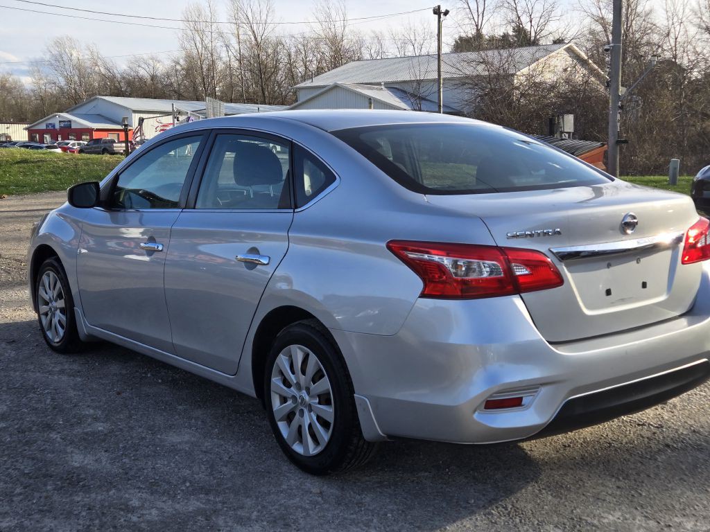 2017 Nissan Sentra Image 7