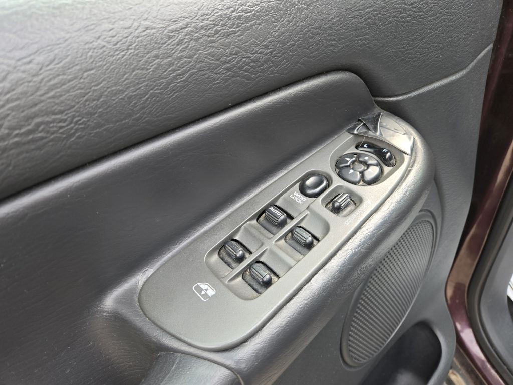 2004 Dodge Ram 1500 Image 14