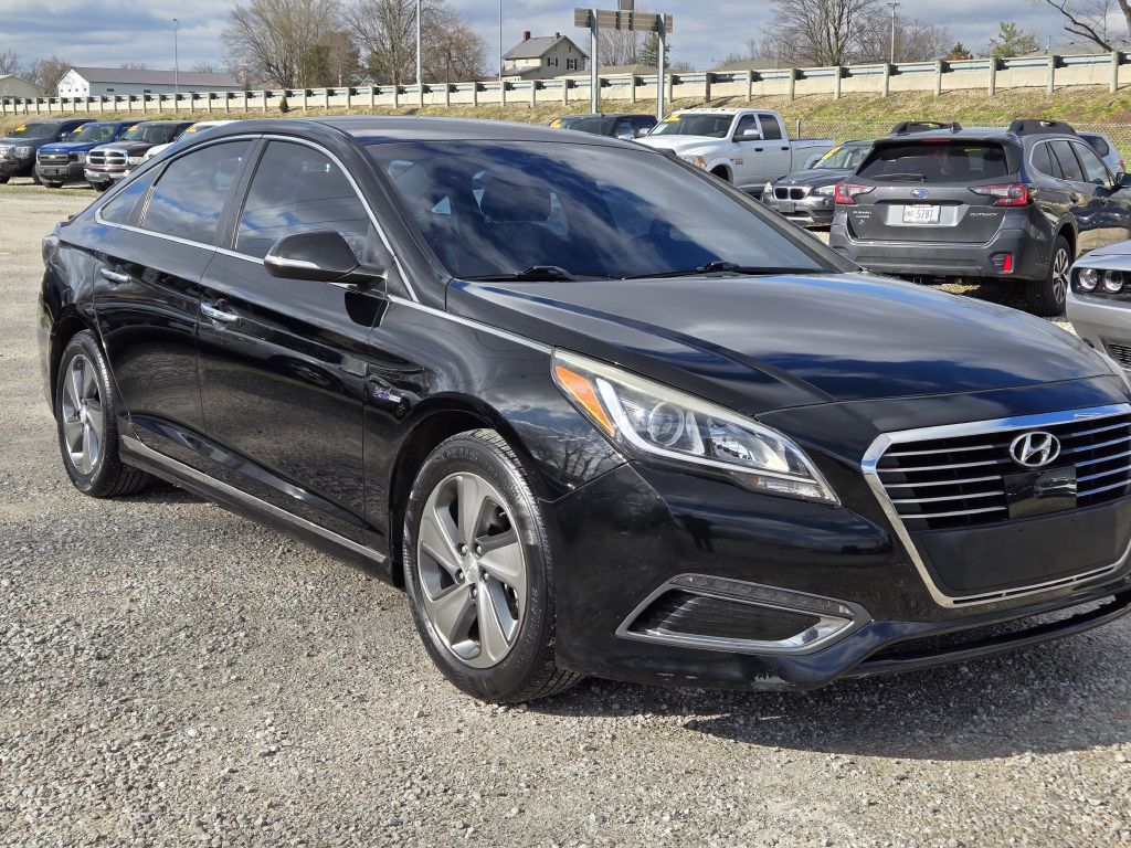 2017 Hyundai Sonata Image 3