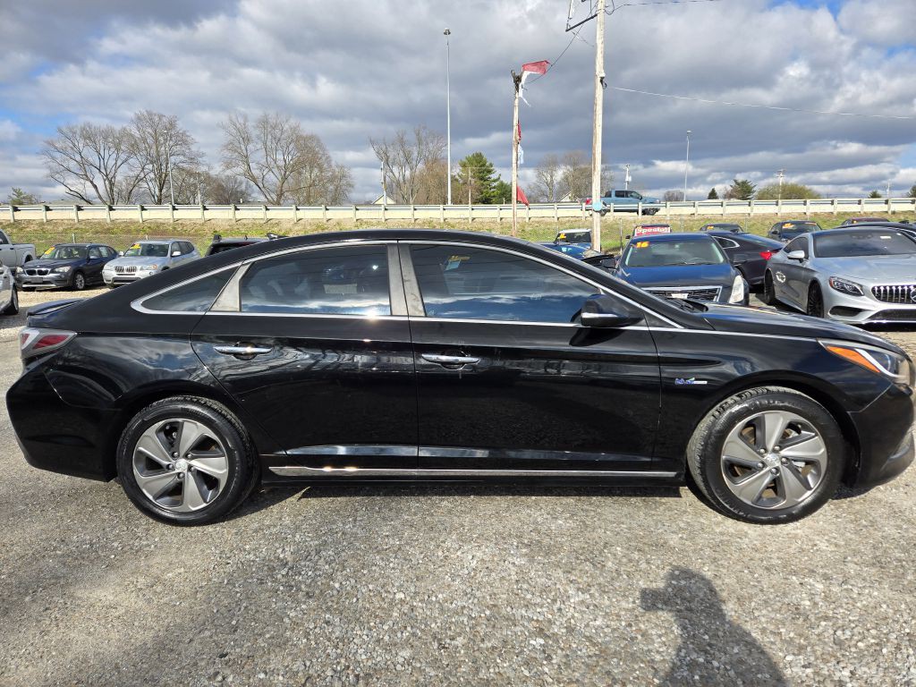 2017 Hyundai Sonata Image 4