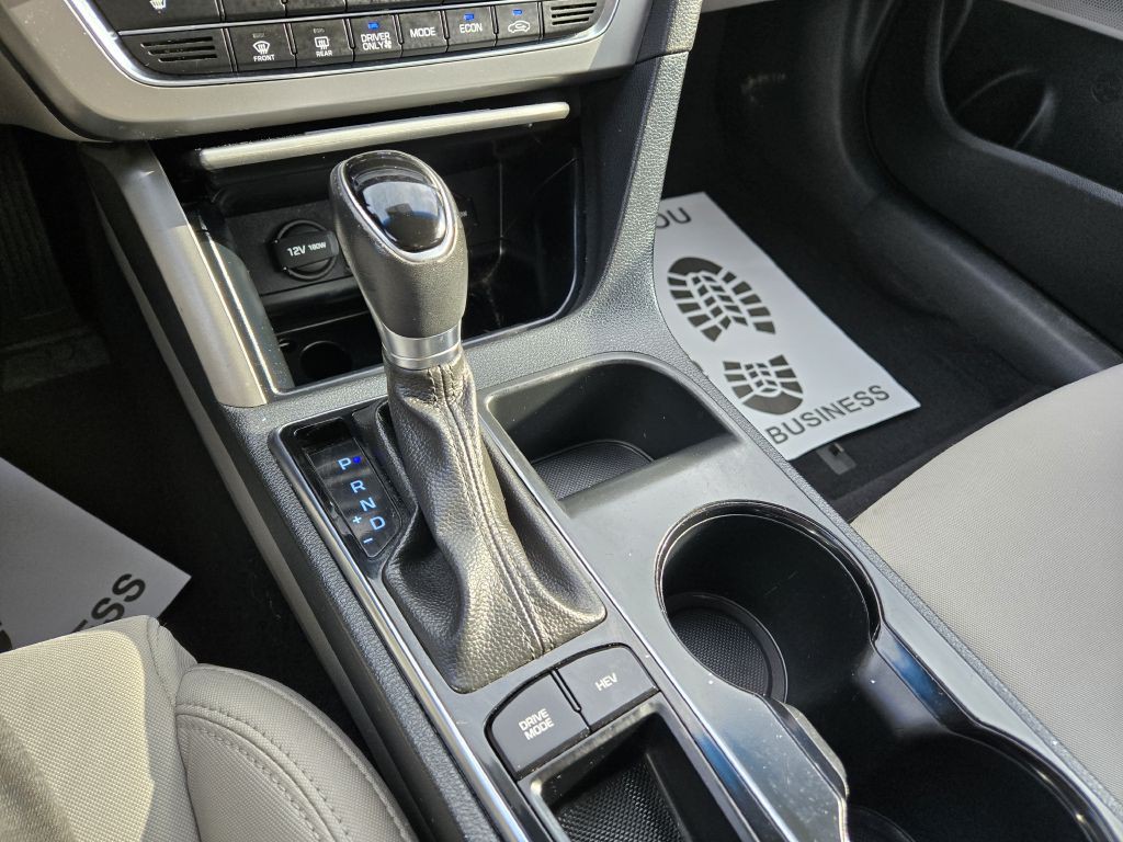 2017 Hyundai Sonata Image 20