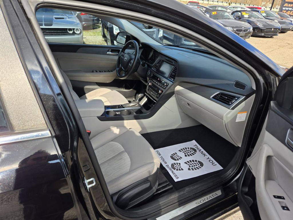 2017 Hyundai Sonata Image 27