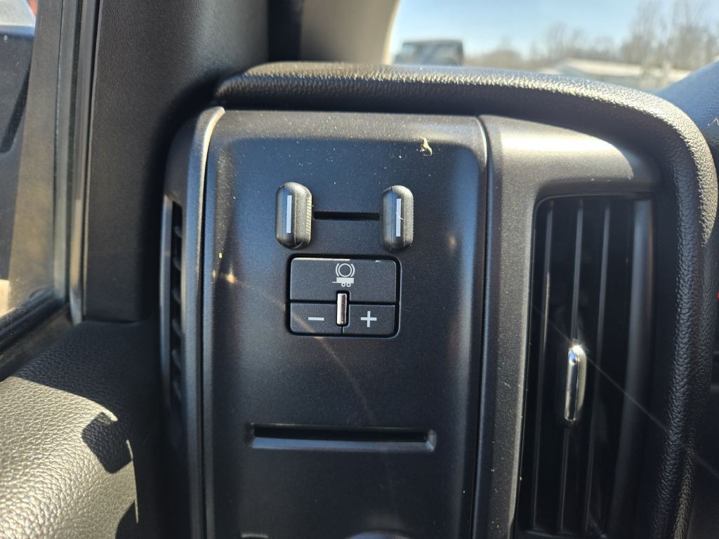 2015 Chevrolet Silverado 1500 Image 16