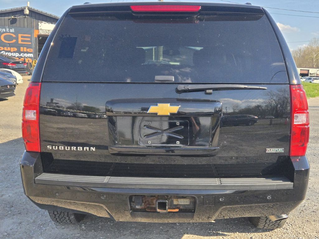 2012 Chevrolet Suburban Image 6