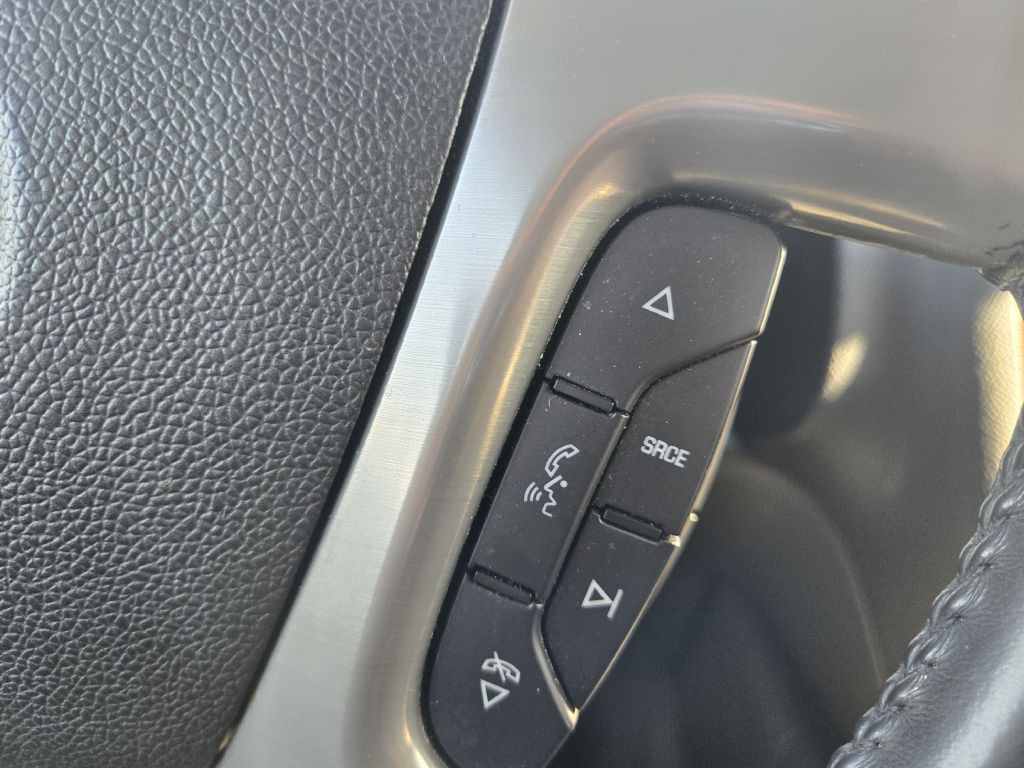 2012 Chevrolet Suburban Image 20