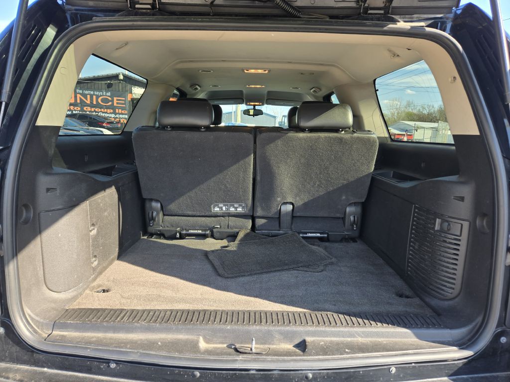 2012 Chevrolet Suburban Image 30