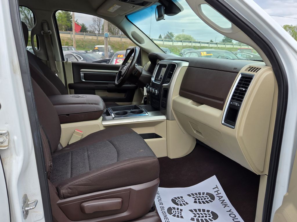2013 RAM 1500 Image 32