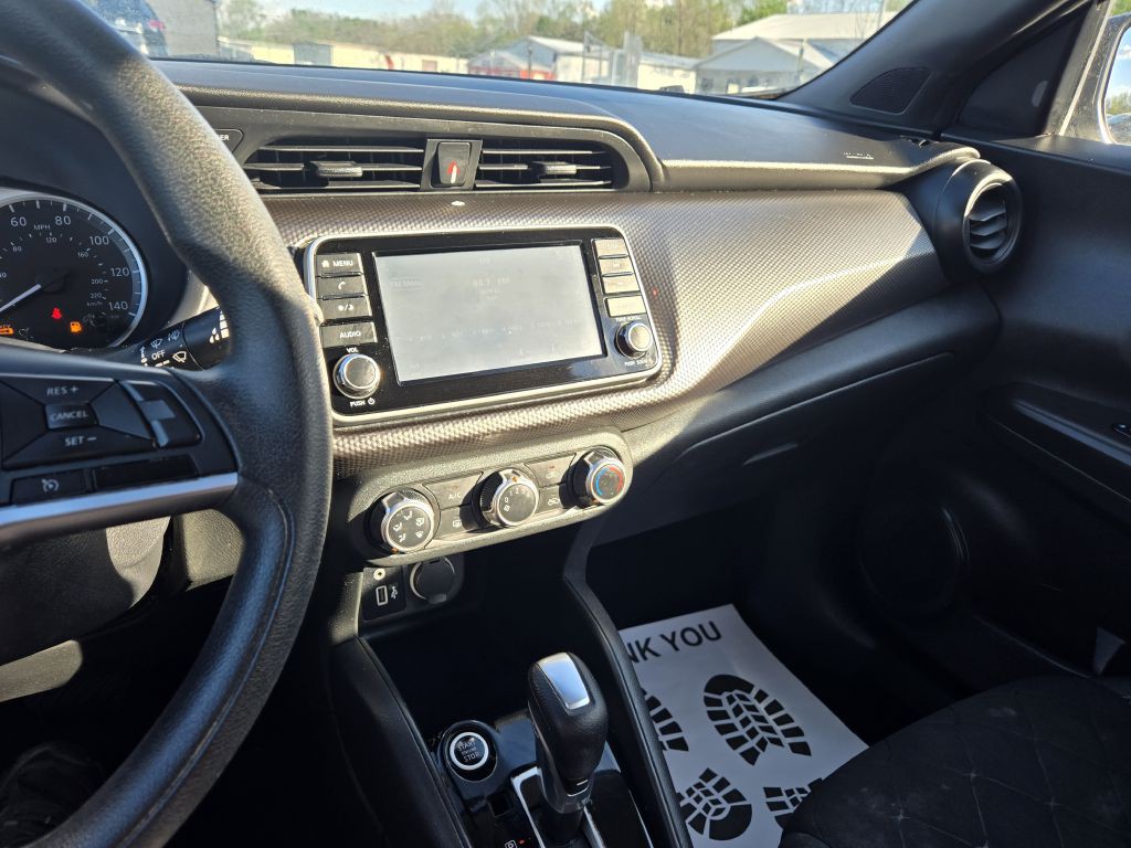 2020 Nissan Kicks Image 15