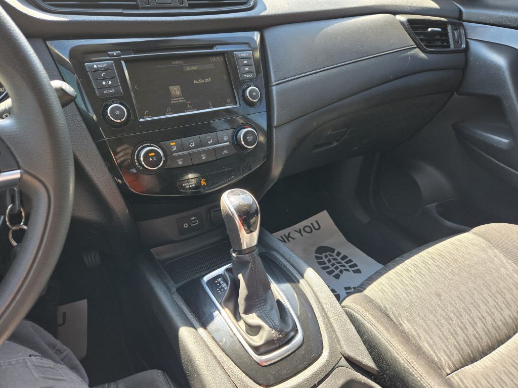 2020 Nissan Rogue Image 15