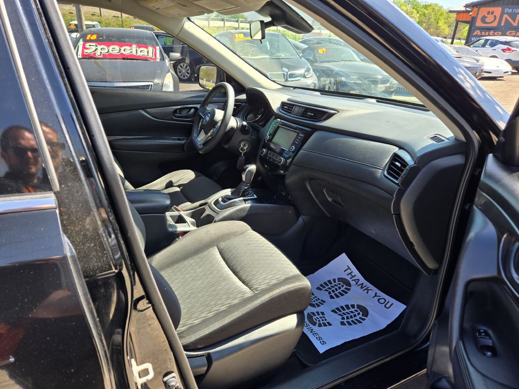 2020 Nissan Rogue Image 26