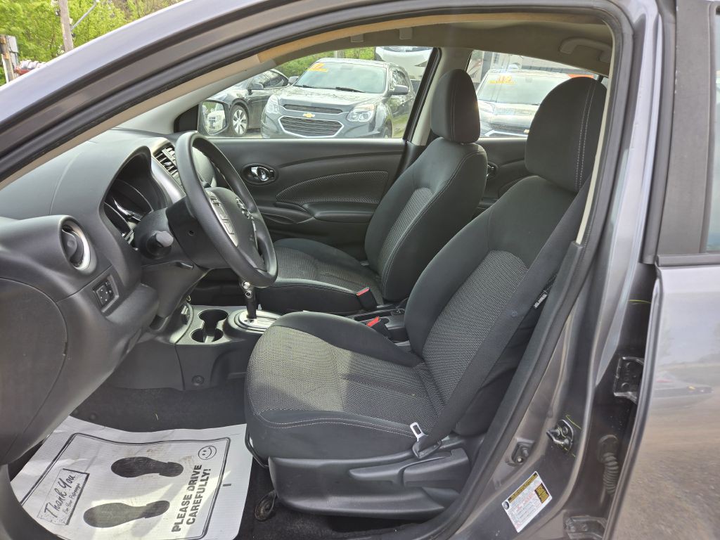 2019 Nissan Versa Image 13