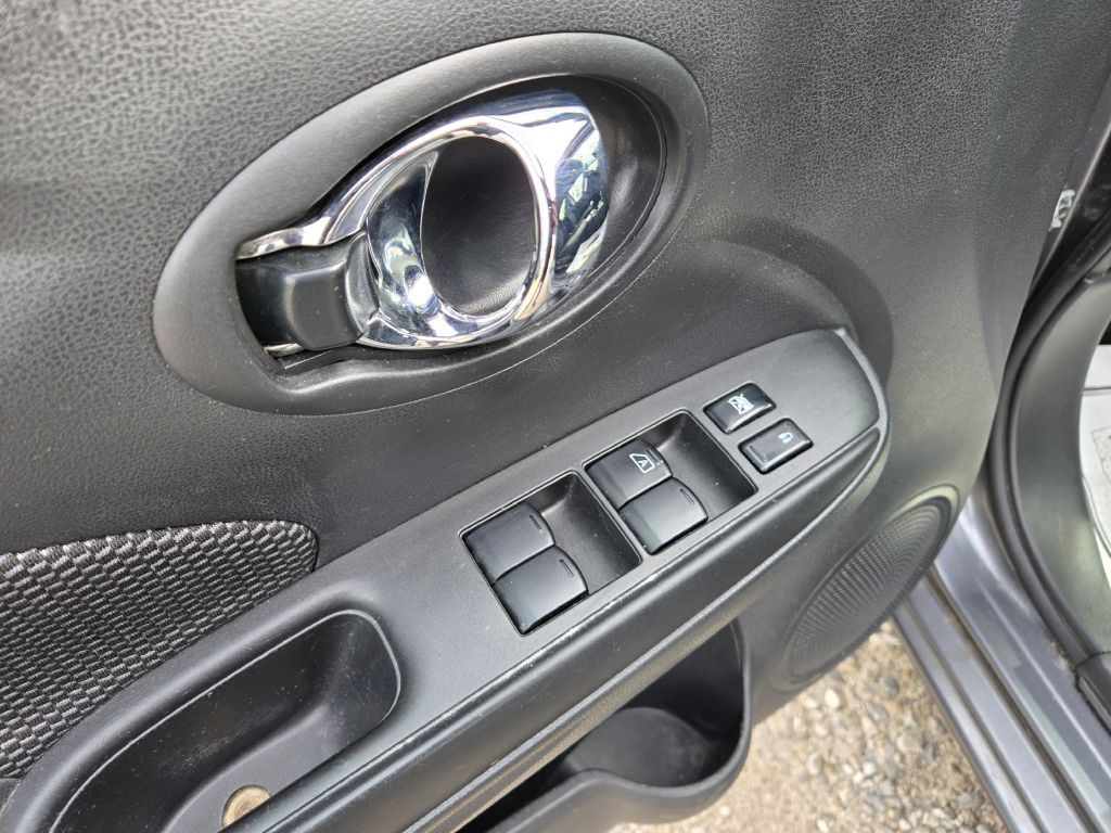 2019 Nissan Versa Image 14