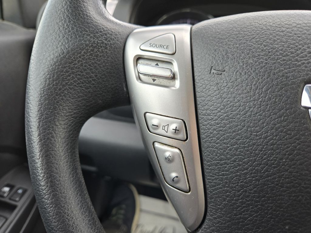 2019 Nissan Versa Image 17