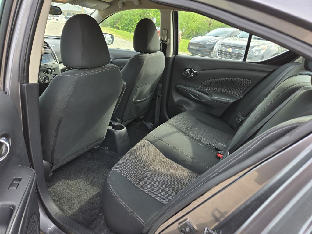 2019 Nissan Versa Image 24