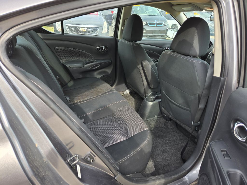 2019 Nissan Versa Image 25