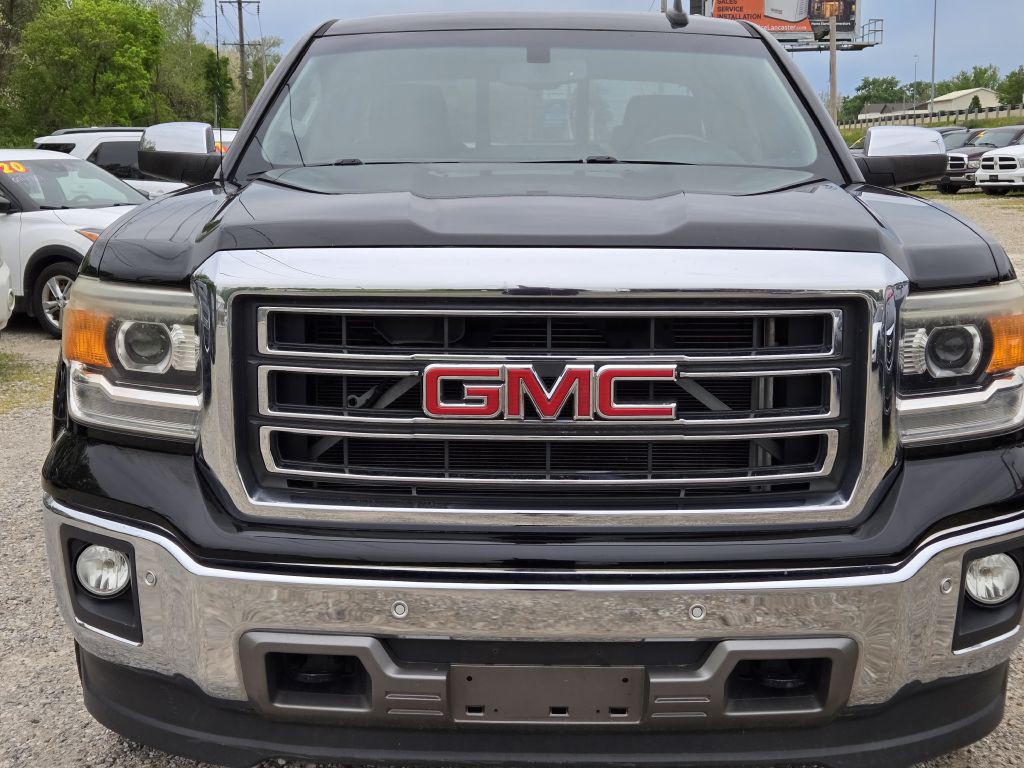 2015 GMC Sierra Image 2
