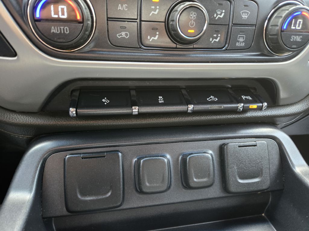 2015 GMC Sierra Image 24