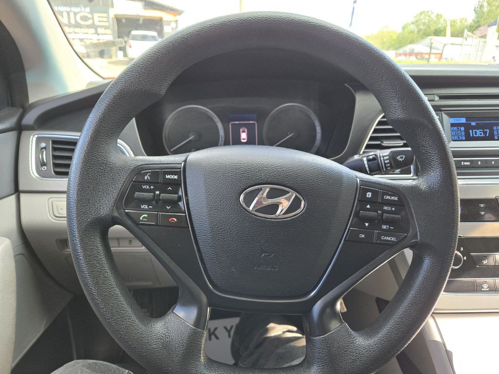 2015 Hyundai Sonata Image 14