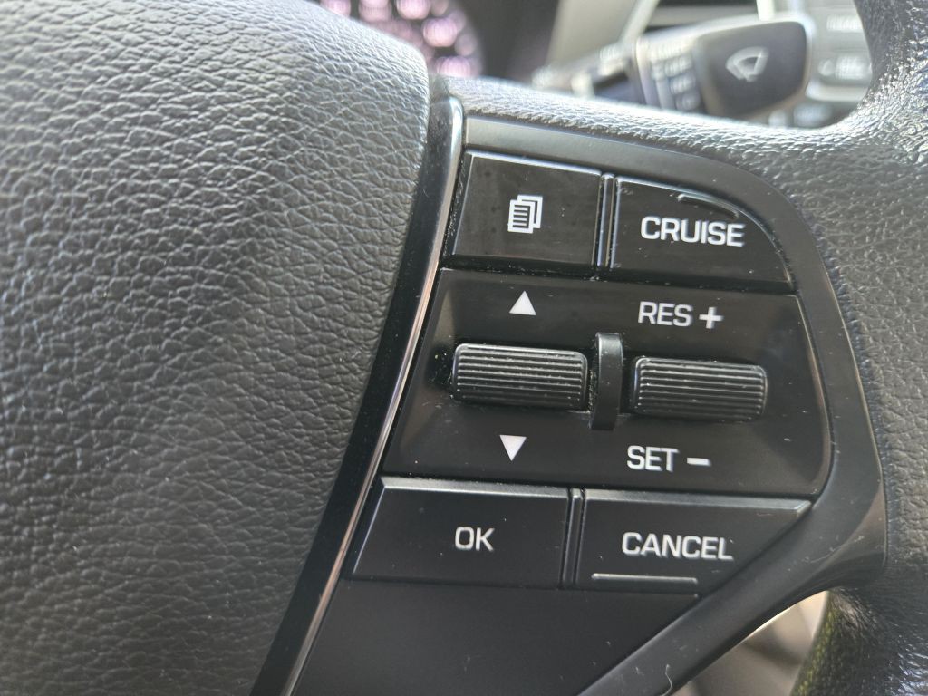 2015 Hyundai Sonata Image 17
