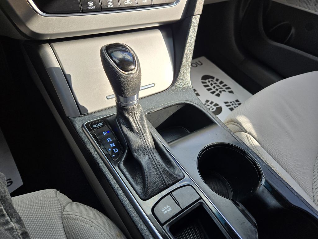 2015 Hyundai Sonata Image 19