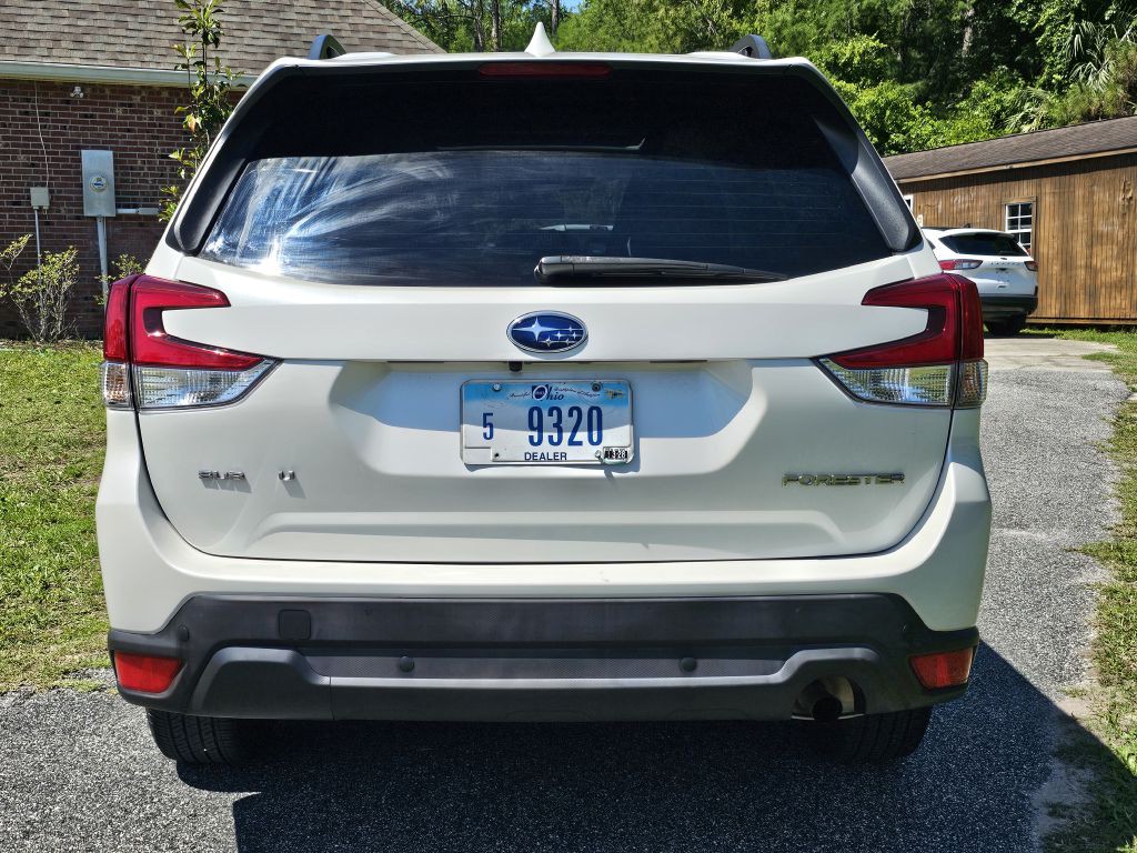 2023 Subaru Forester Image 4