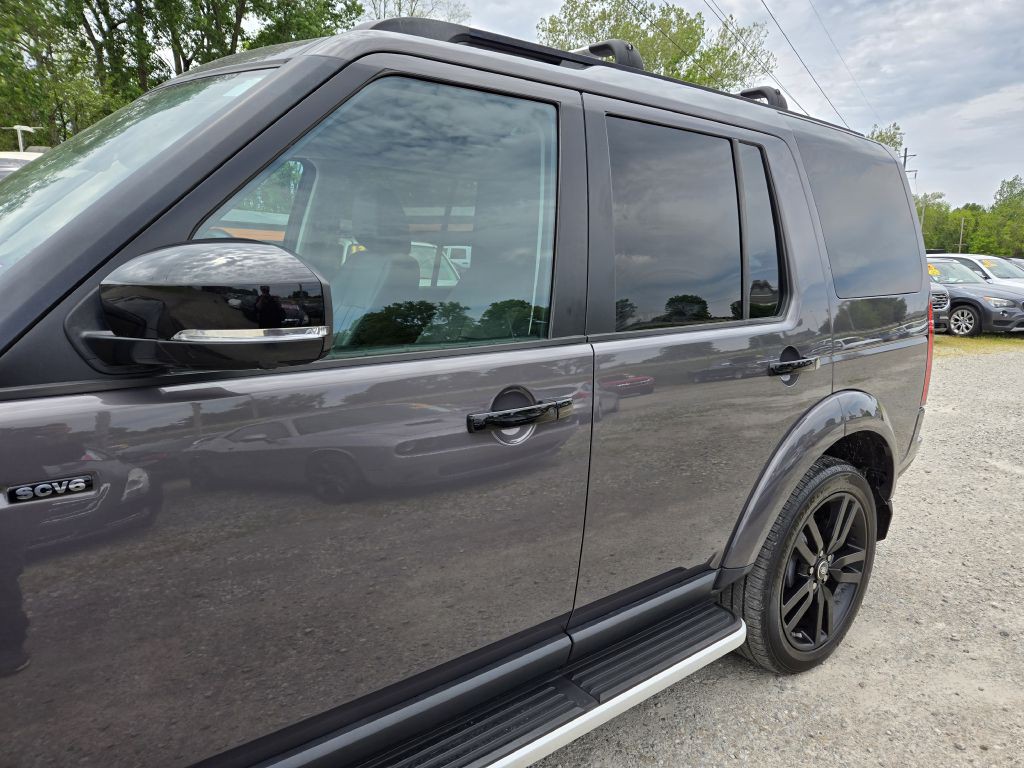 2016 Land Rover LR4 Image 9