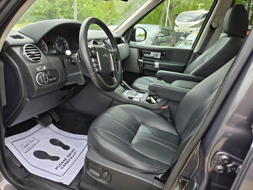 2016 Land Rover LR4 Image 14