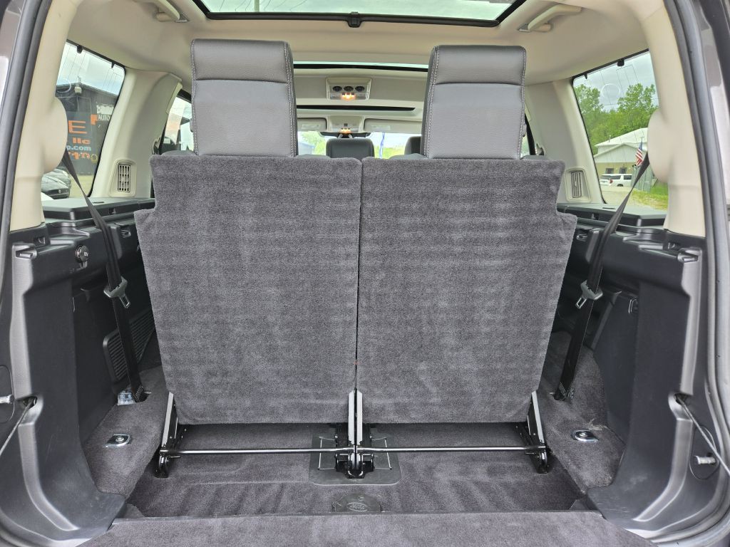 2016 Land Rover LR4 Image 40