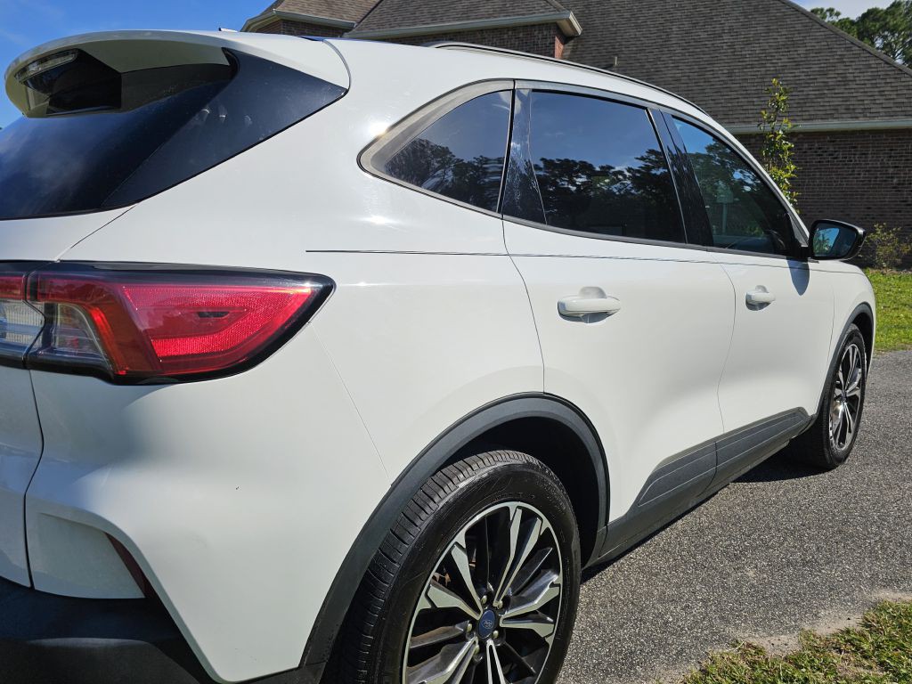 2021 Ford Escape Image 9