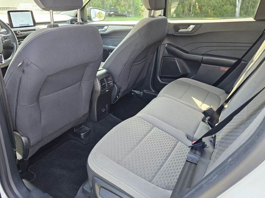 2021 Ford Escape Image 16