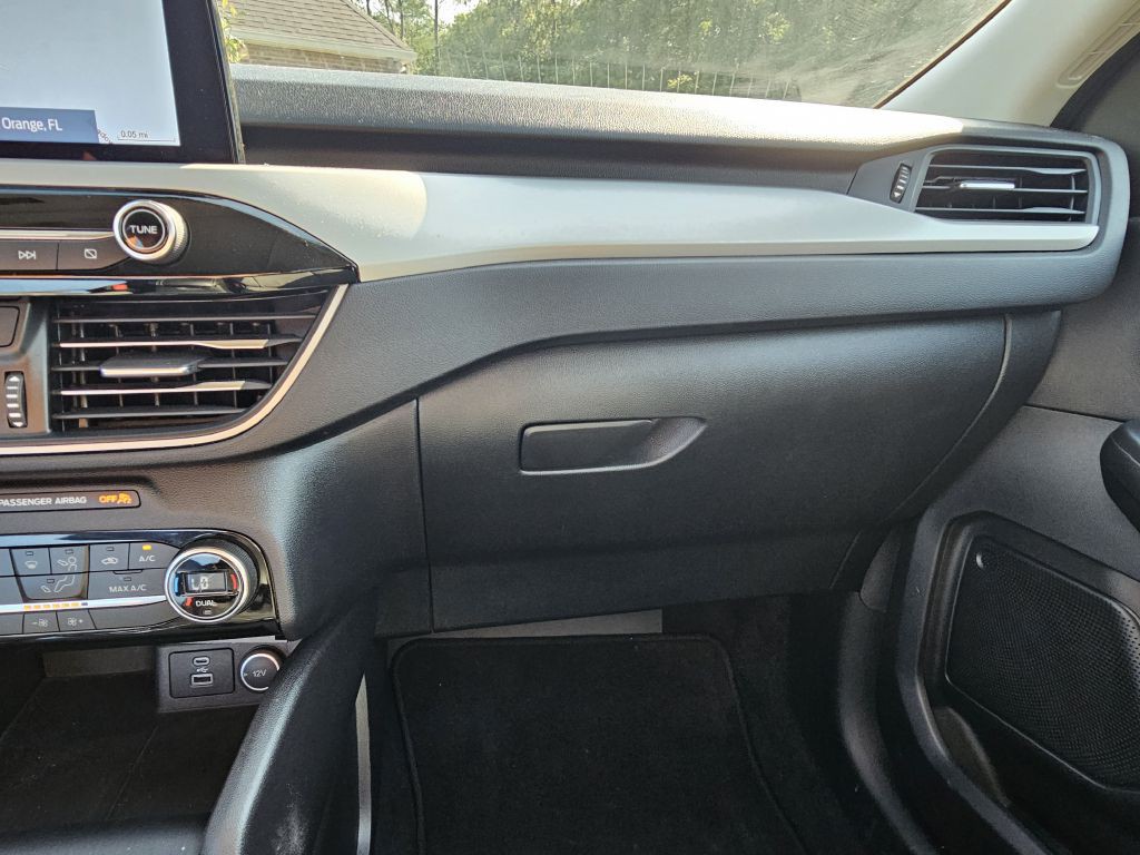2021 Ford Escape Image 36