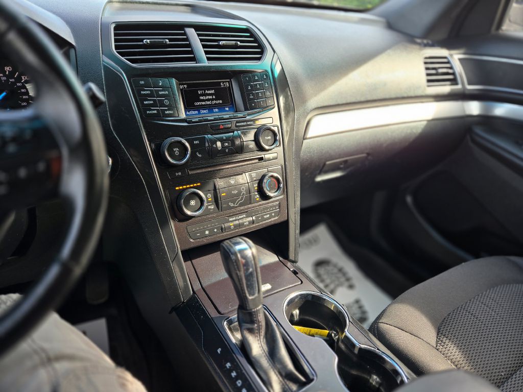 2016 Ford Explorer Image 17